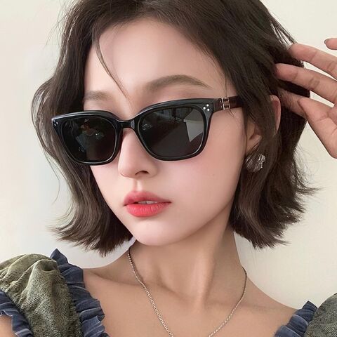 2852 Women's Retro Cat-Eye Sunglasses, Small Frame, TAC Lenses, UV400