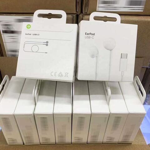 Проводные наушники Type-C для iPhone 15 Pro Max с пультом на кабеле