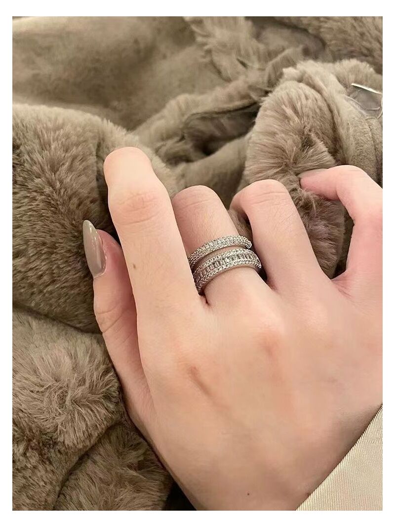 Кольцо FRIDAY JEWELRY на указательный палец с цирконами, открытое регулируемое, медь, ретро-стиль