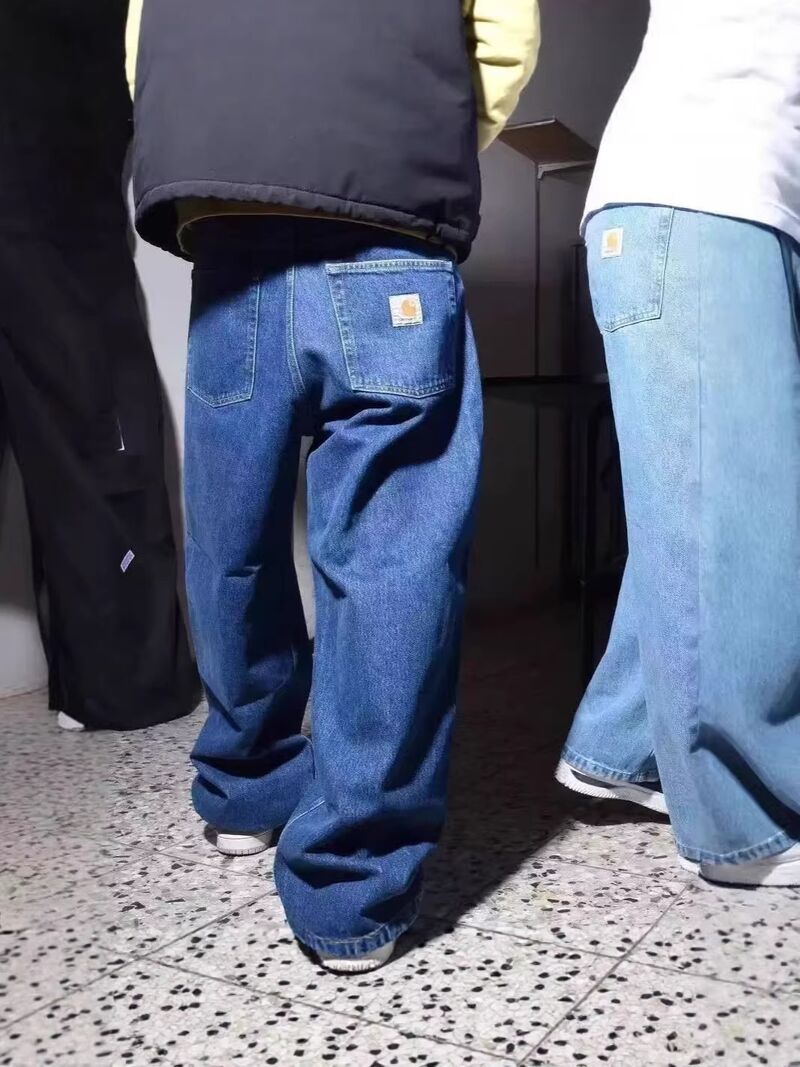 Джинсы Carhartt WIP широкие прямые свободные, классический логотип, чёрные и синие