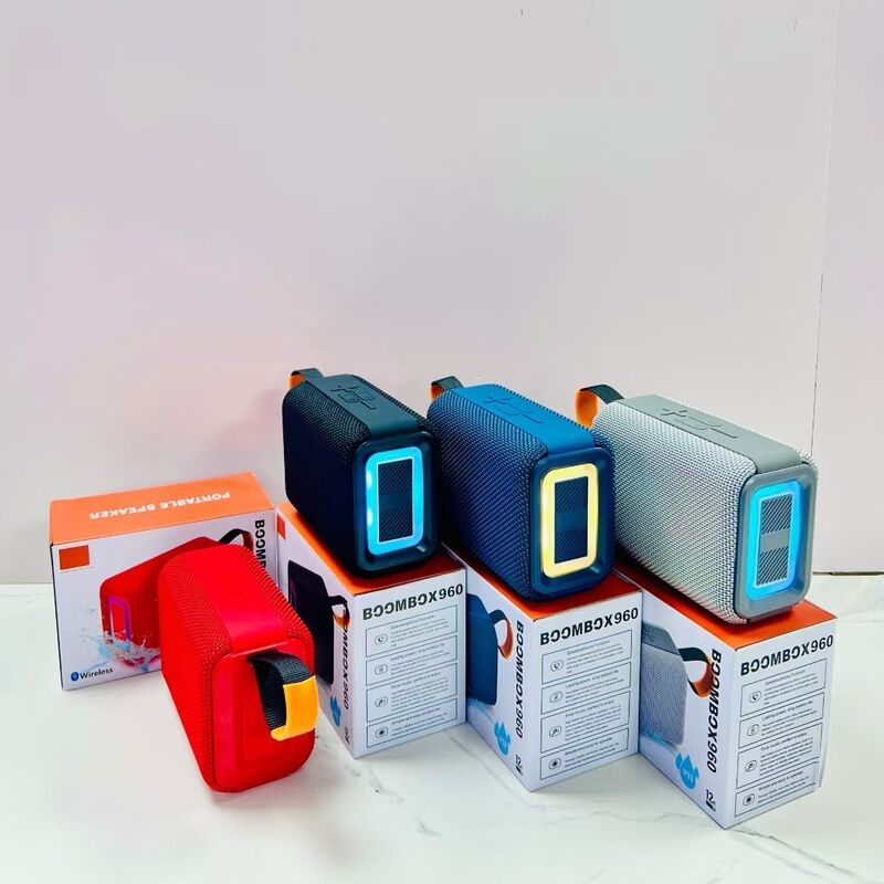 Портативная Bluetooth-колонка X960, 4-е поколение, RGB-подсветка, FM-радио, TWS, IPX4, 5 Вт