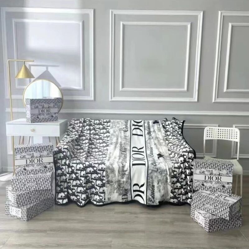Плед фланелевый 550 г/м², 130×200 см, с узором, для офиса и дома, с подарочной коробкой или без