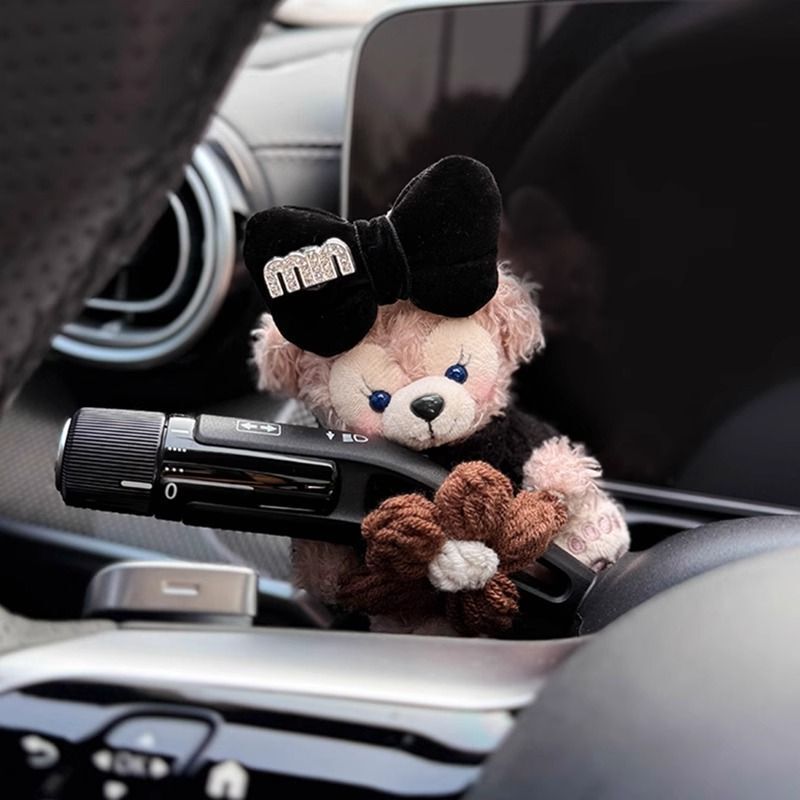 Украшение в салон автомобиля куклы ShellieMay и Duffy: на подрулевой рычаг, подвеска, накладка на ремень
