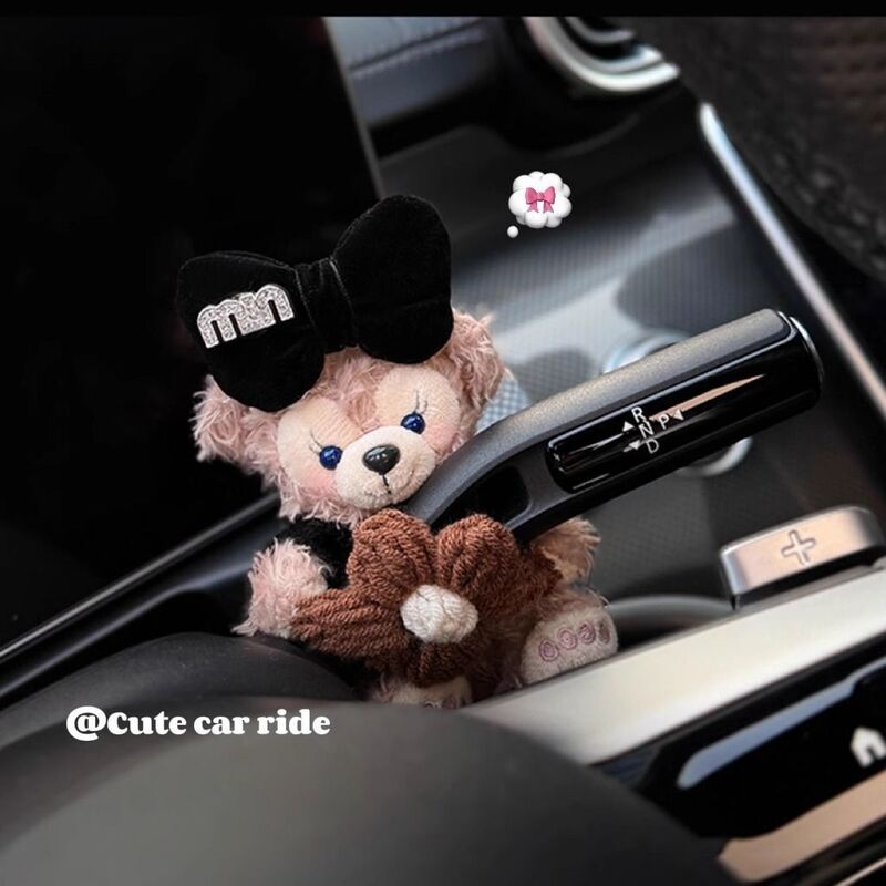 Украшение в салон автомобиля куклы ShellieMay и Duffy: на подрулевой рычаг, подвеска, накладка на ремень