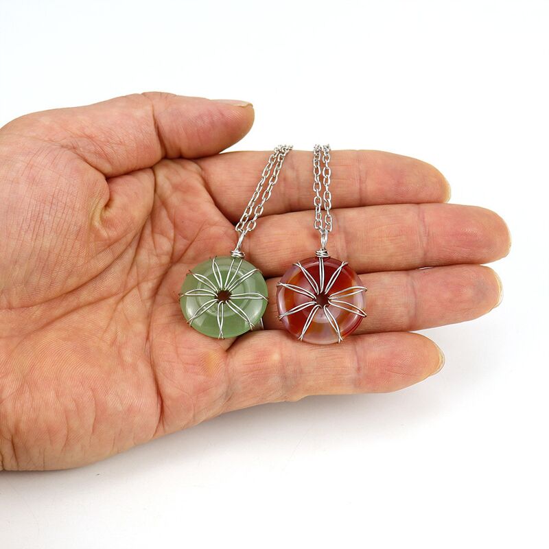 Колье с круглой подвеской-оберегом из натурального камня Xuying Jewelry N649, ручное плетение, 53 см