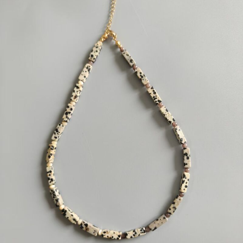 Колье YK Jewelry из натуральных полудрагоценных камней с чёрно-белыми вкраплениями, бусины, винтажный стиль