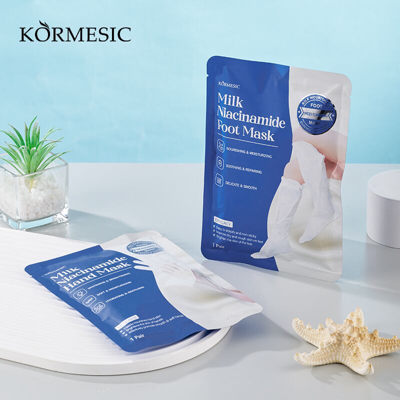 Маска-перчатки и маска-носочки KORMESIC с молоком и ниацинамидом, удлинённые, 90 г