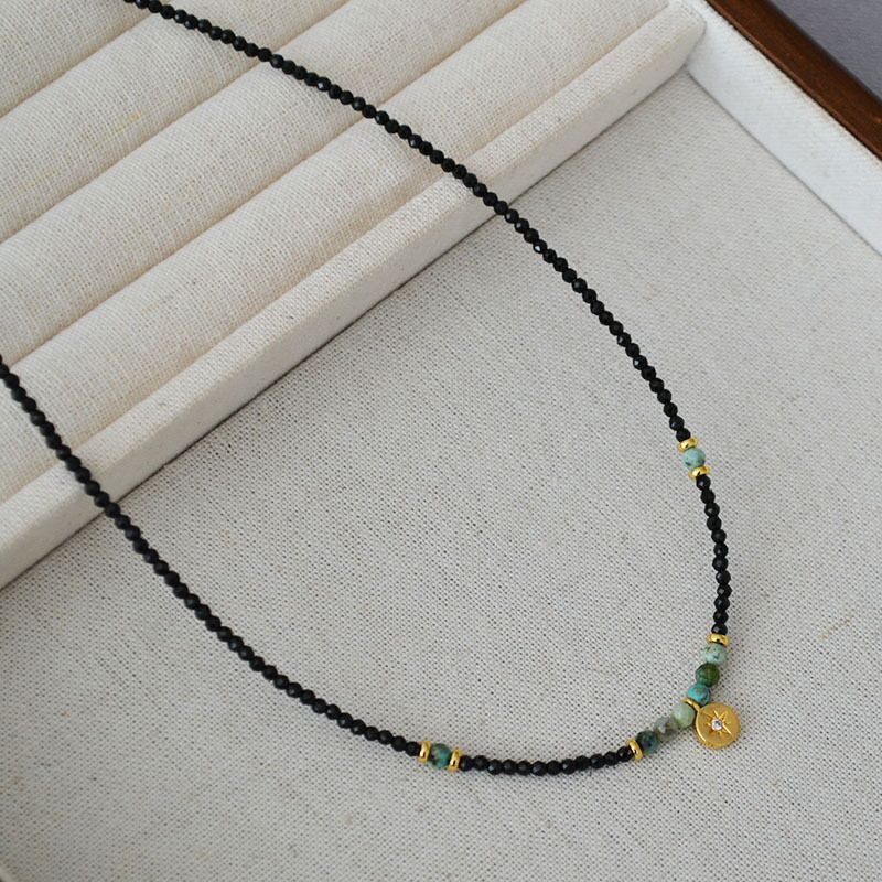 Колье-чокер miya sophia jewelry из чёрной шпинели и бирюзы с круглым медальоном-звездой, 39+5 см