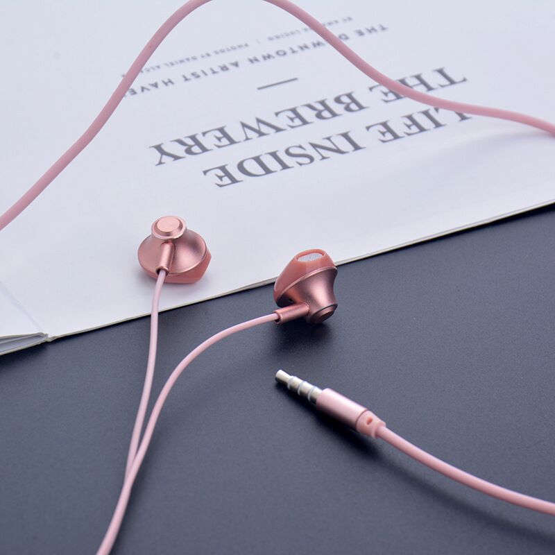 Проводные наушники-вкладыши P10+ с металлическим корпусом, усиленный бас, микрофон, разъём 3.5 мм
