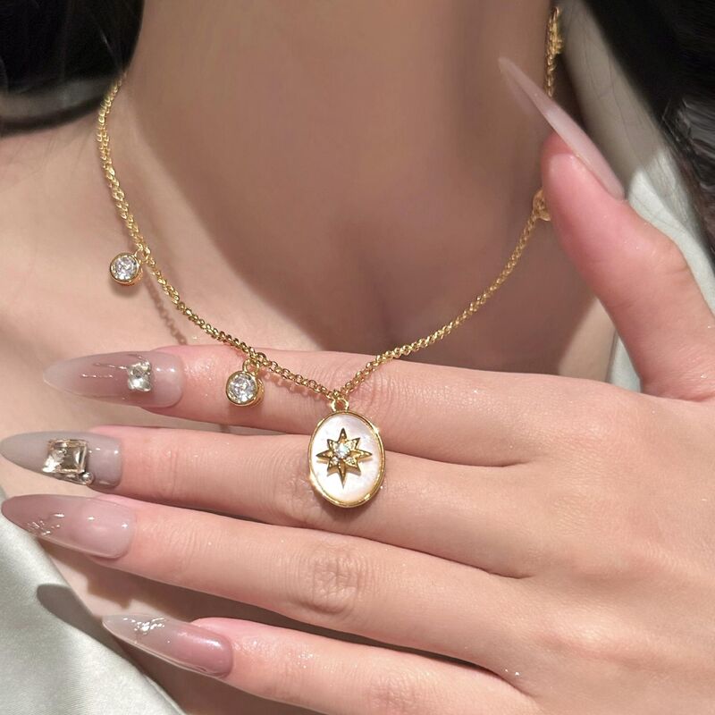Колье kaitin jewelry с овальной подвеской из перламутра, позолота 18K