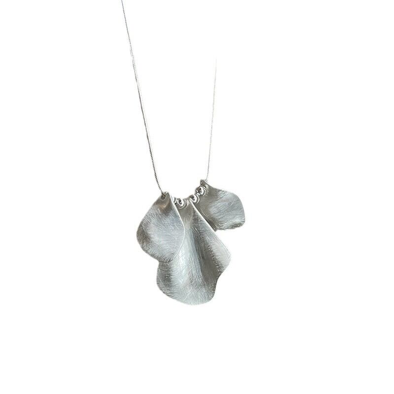 Колье kaitin jewelry с шариками-лепестками, минималистичный корейский стиль