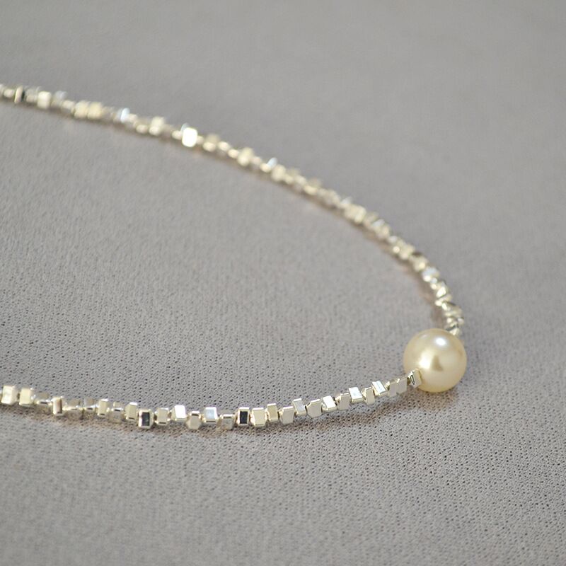 Колье-чокер Miya Sophia Jewelry из посеребрённых бусин неправильной формы, короткое, 41–50 см