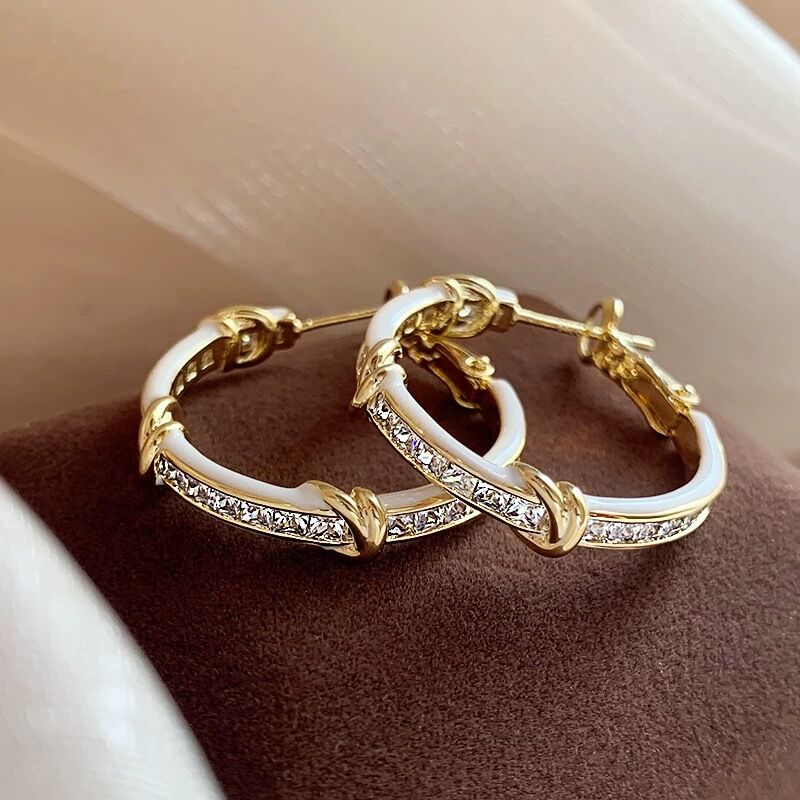 Серьги-кольца kaitin jewelry с белыми фианитами, французский ретро-стиль, сплав