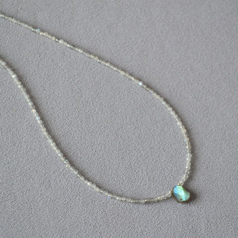 Колье Miya Sophia Jewelry из лабрадорита с подвеской-каплей, бусины, 40 см + удлинитель 5 см