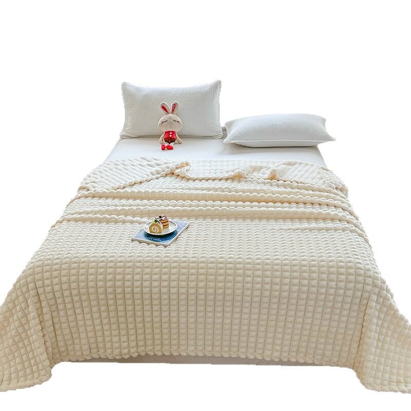 Плед из молочного плюша Xinianmeng с рельефной клеткой, однотонный, 280 г/м², 70×100 – 200×230 см