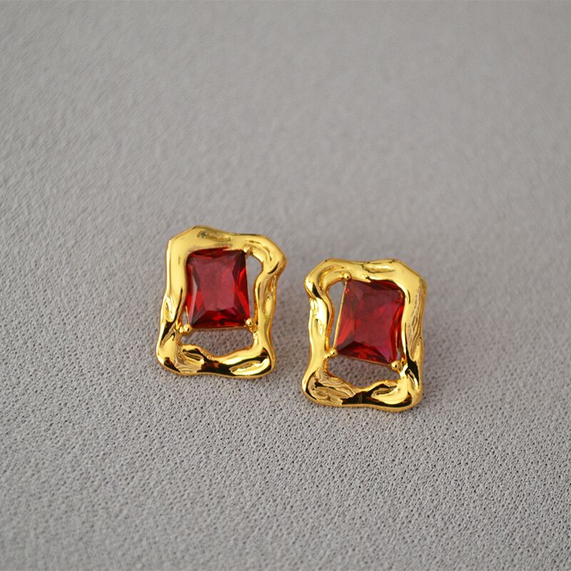Серьги-пусеты прямоугольные Miya Sophia Jewelry, латунь с позолотой 18K, фианит, игла из серебра 925