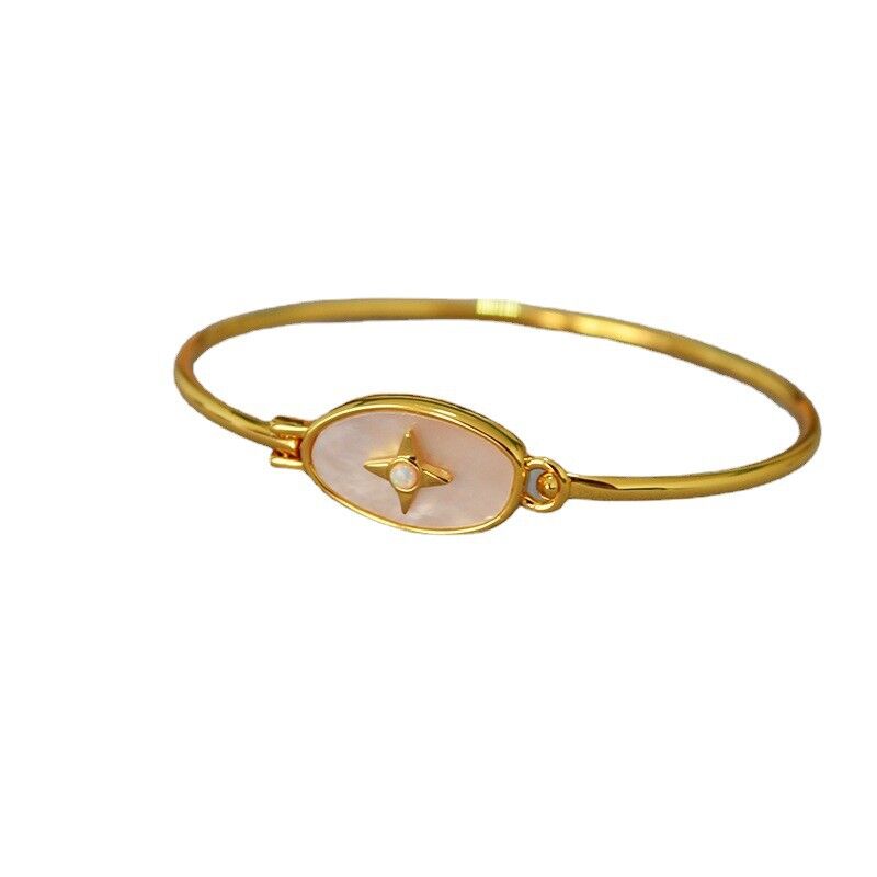 Тонкий открытый браслет Miya Sophia Jewelry с перламутром и опалом, латунь с позолотой, женский