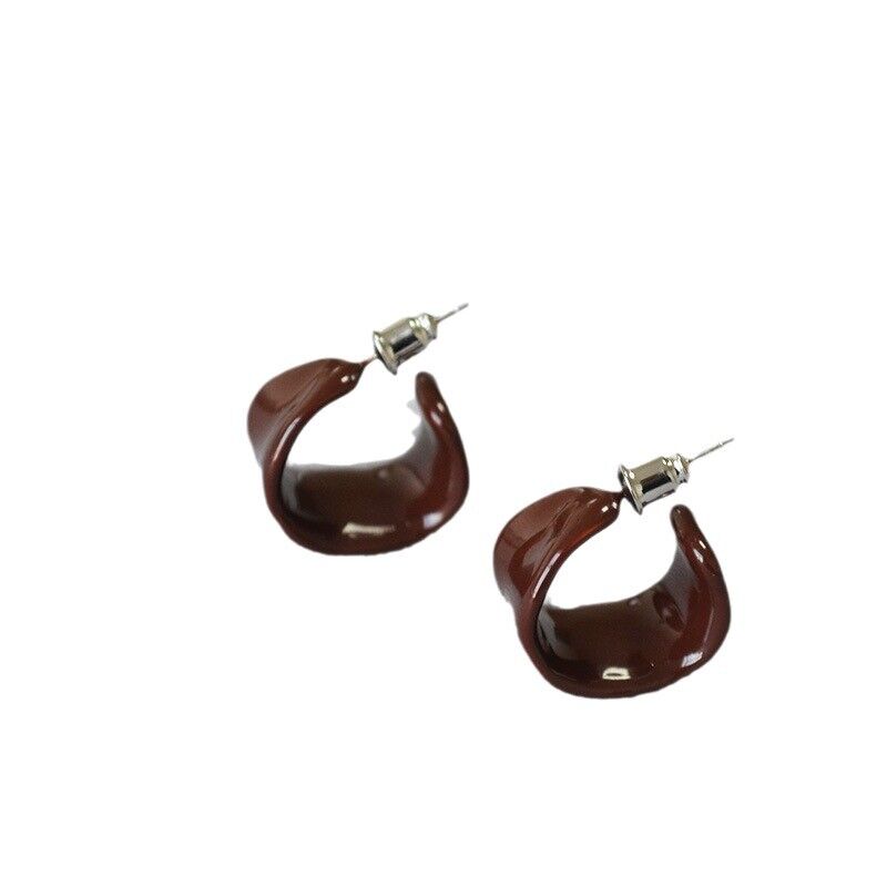 Серьги-гвоздики Miya Sophia Jewelry с бордовой эмалью ручной работы, латунь, игла из серебра 925