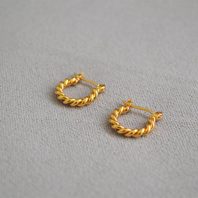 Серьги-кольца Miya Sophia Jewelry с плетёным жгутом, латунь с позолотой 18K, диаметр 1,5 см