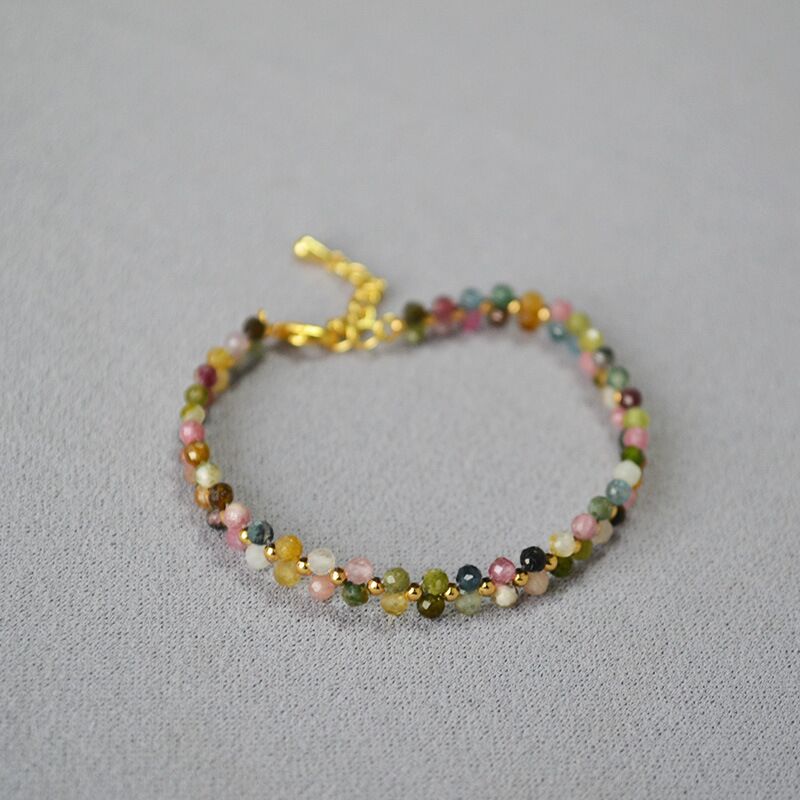Браслет Miya Sophia Jewelry из натурального турмалина с плетёными цветами, латунь с позолотой, 16+3 см